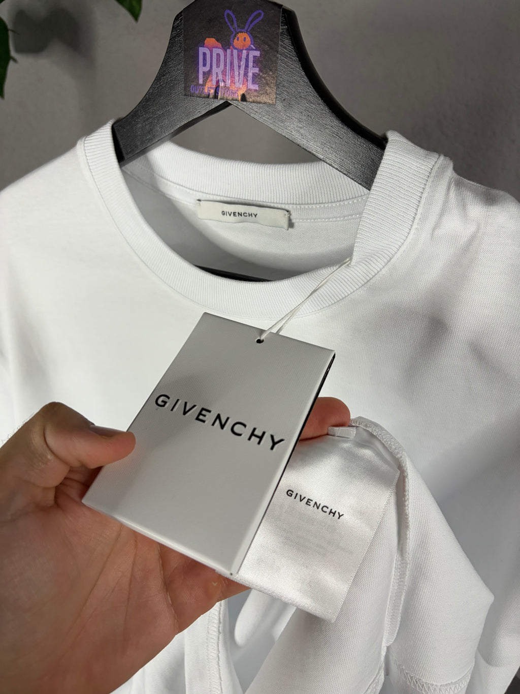 Camiseta Givenchy Premium