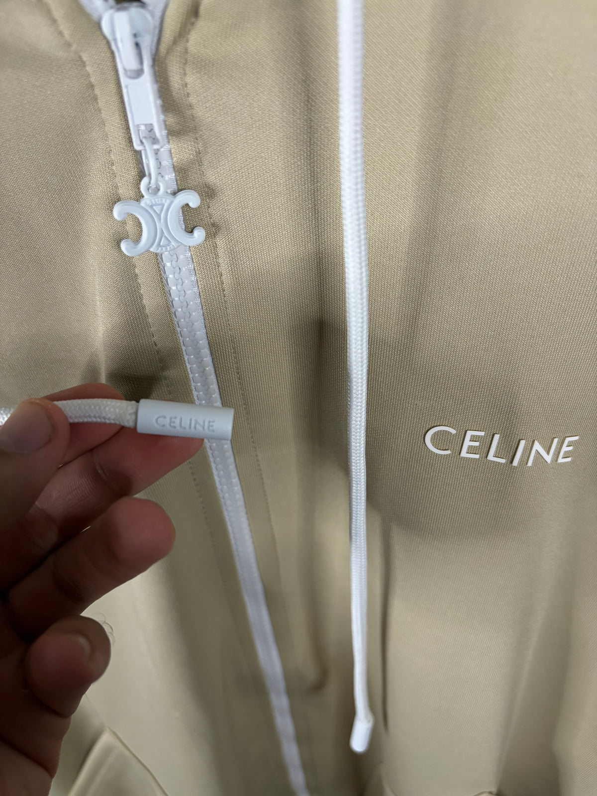 Chaqueta con Capucha Celine